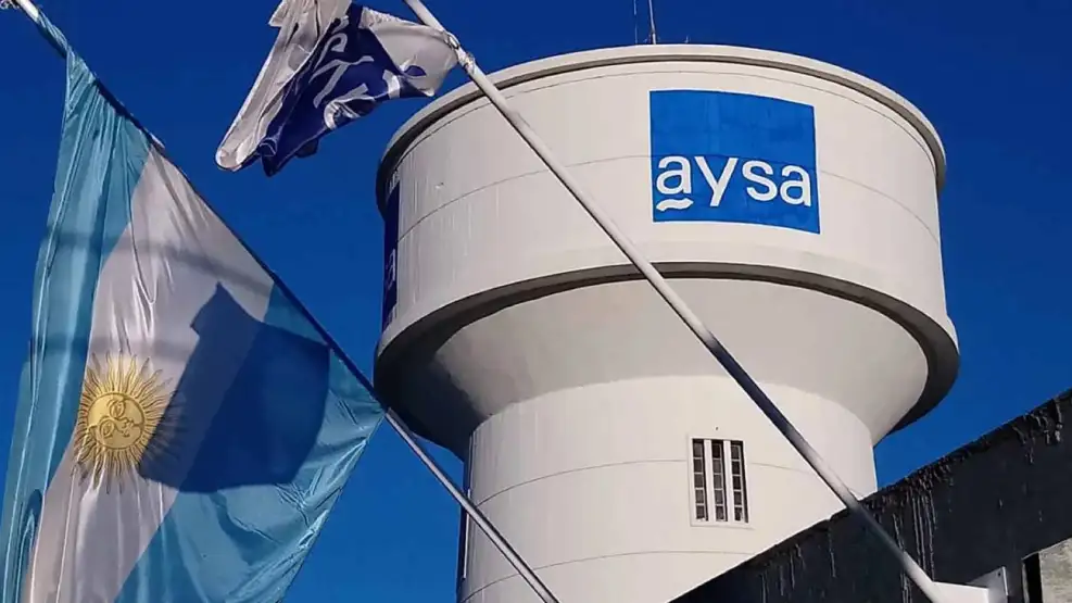 Un consorcio con capital financiero internacional y socios locales se queda con la privatización de AySA