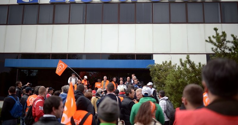 La reforma laboral no cumplió su promesa: se esfumaron 36.000 empleos formales y quebraron casi 7.000 compañías
