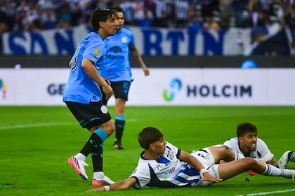Belgrano volvió a sonreír en el clásico: agónico triunfo ante Talleres en el Kempes