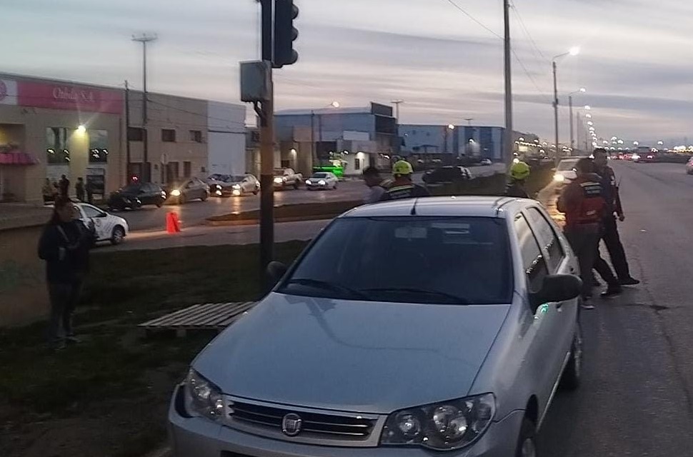 Choque en Río Grande: una conductora resultó herida tras un impacto entre dos vehículos
