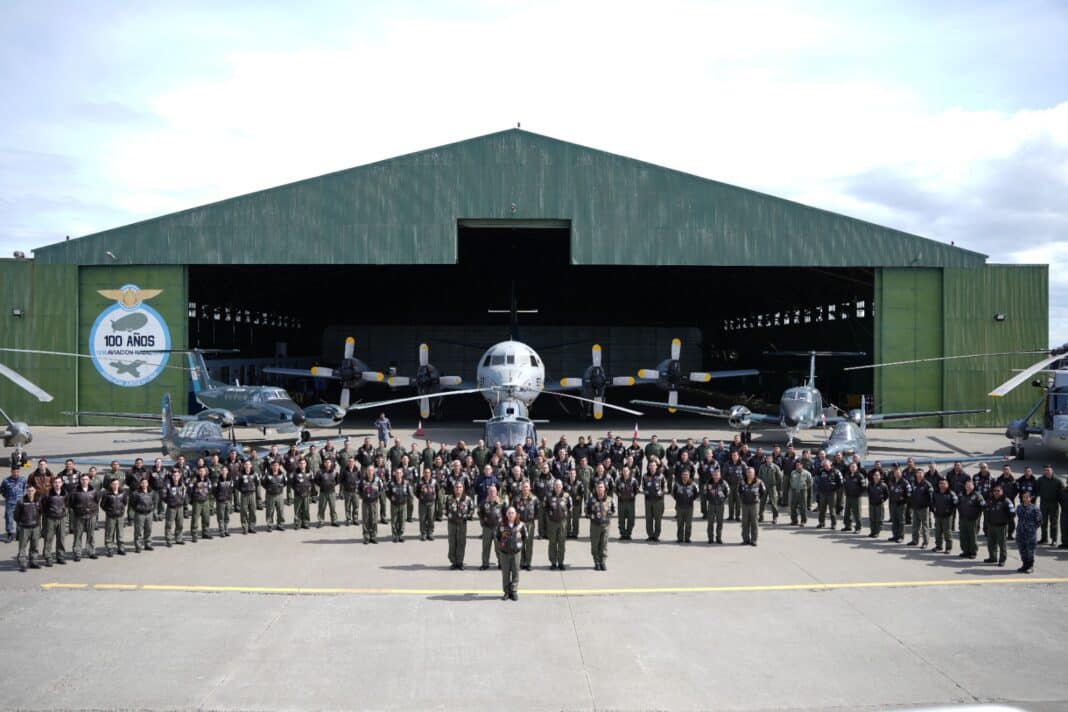 La Armada abrió sus puertas en Tierra del Fuego y mostró el trabajo de la Aviación Naval