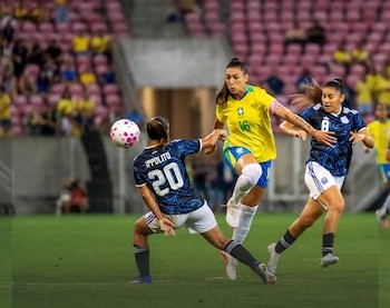 Histórico empate albiceleste en Recife: Argentina igualó 2-2 con Brasil pese a jugar con una futbolista menos