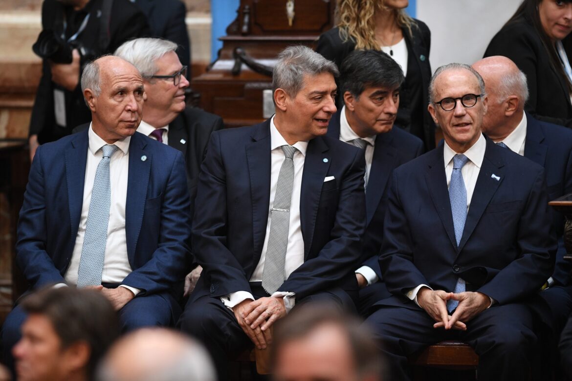 La Corte Suprema intenta aclarar un fallo, pero profundiza la incertidumbre sobre la Ley de Tierras