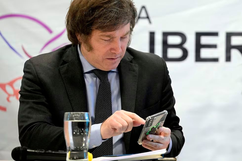 El Gobierno busca blindar la venta de tierras a extranjeros mientras impulsa una ley de “soberanía nacional”