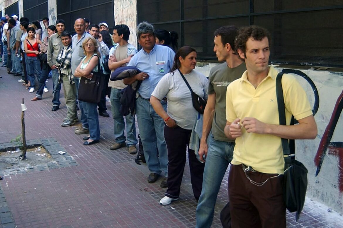 La economía argentina se estanca y el propio Milei lo reconoce: los números que confirman el deterioro